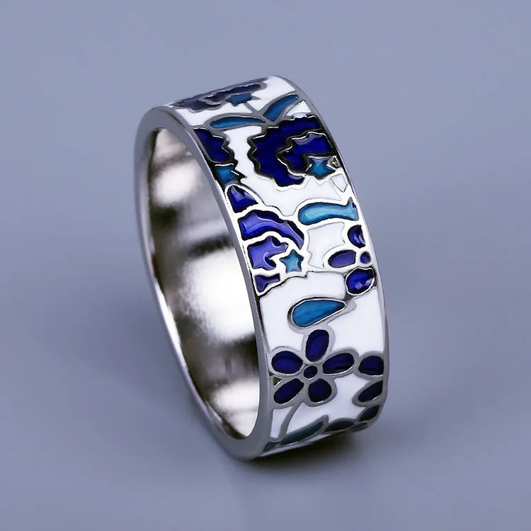 Beautiful Silver Ring with Unique Style
