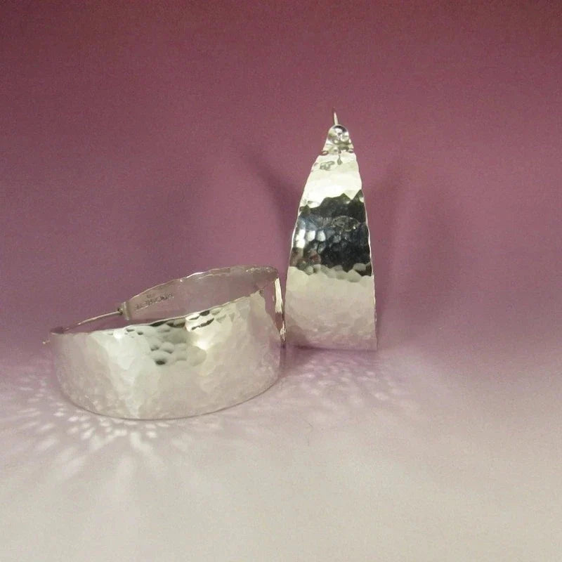 Beautiful Silver Earring with Unique Style