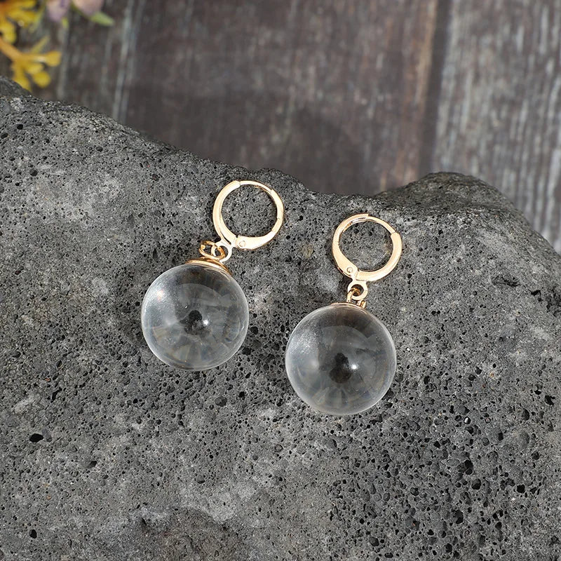 Beautiful Gold Earring with Unique Style