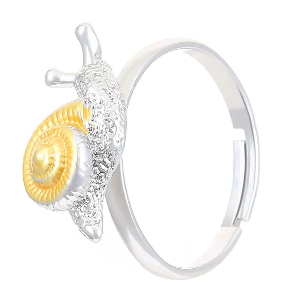 Classic Gold Earring with Timeless Appeal