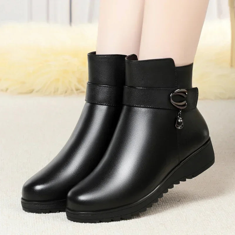 Durable and Supportive Orthopedic Boots