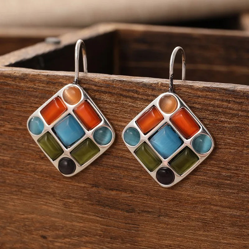 Charming Silver Earring for Any Occasion
