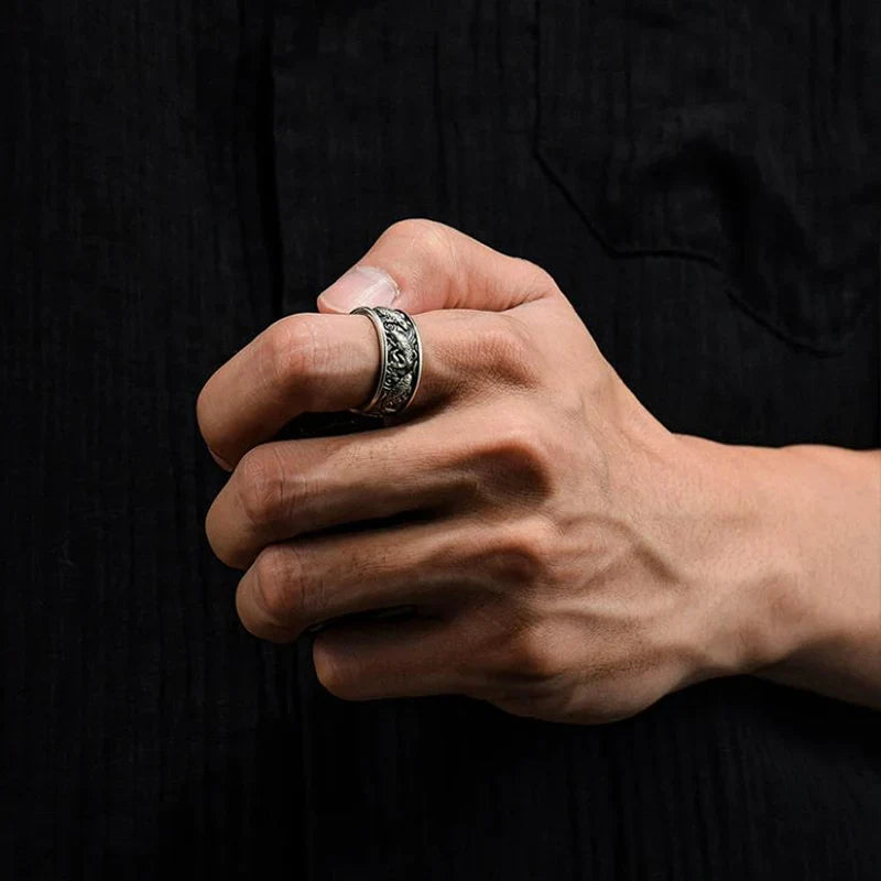 Charming Silver Ring for Any Occasion