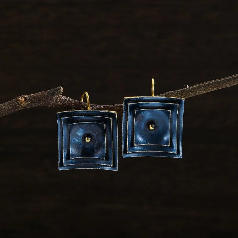 Elegant Gold Earring for Every Occasion