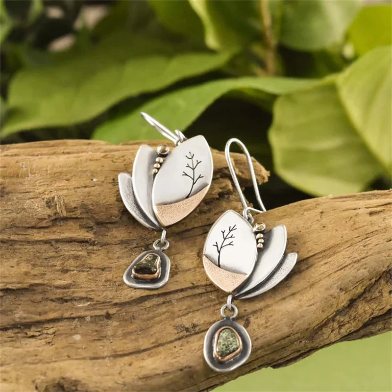 Romantic Gold Earring for Special Moments
