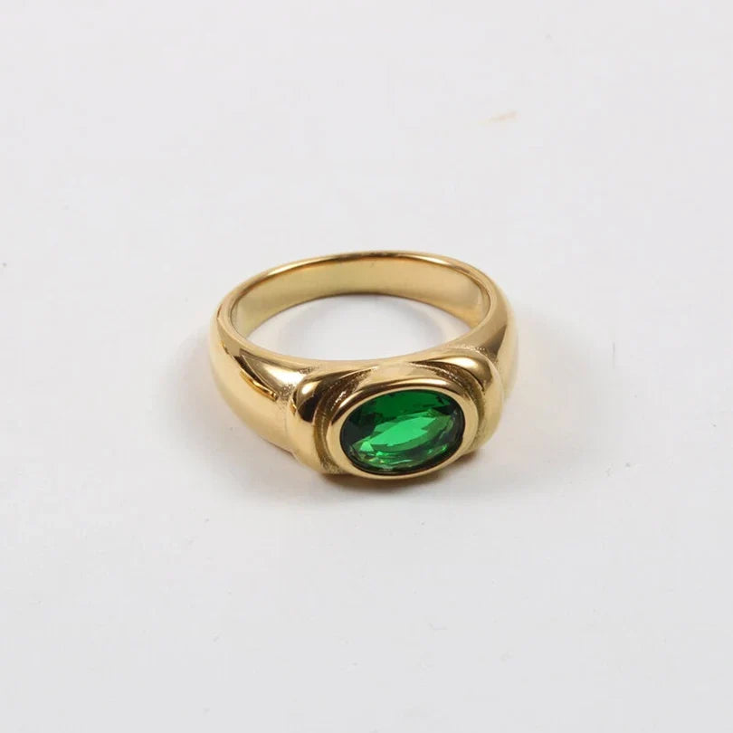Charming Gold Ring for Any Occasion