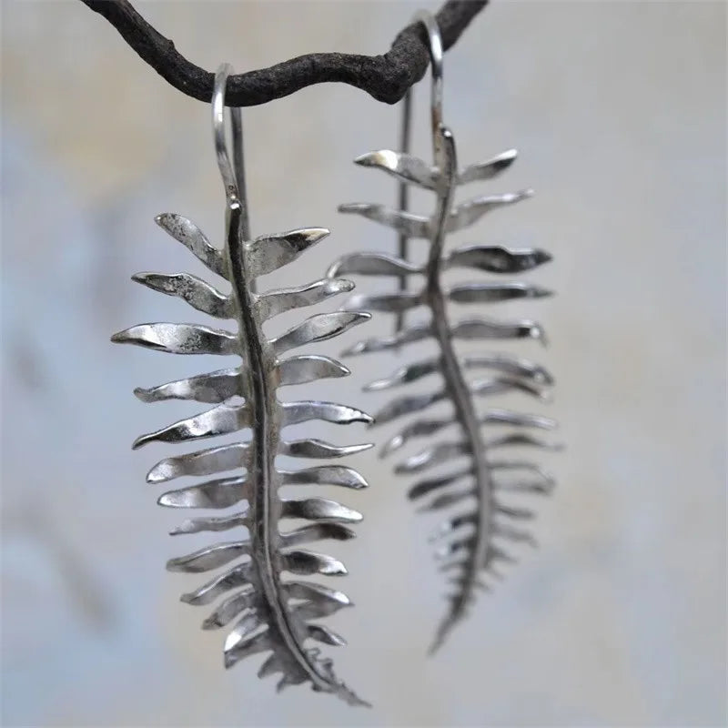 Romantic Silver Earring for Special Moments