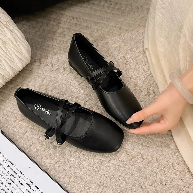 Versatile and Supportive Orthopedic Shoes