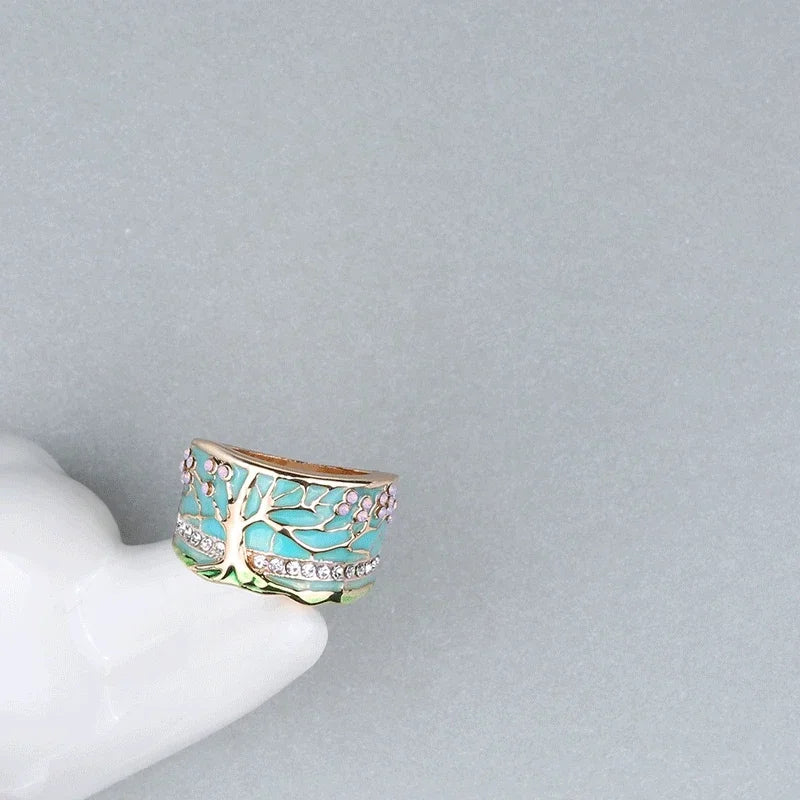 Charming Ring for Any Occasion