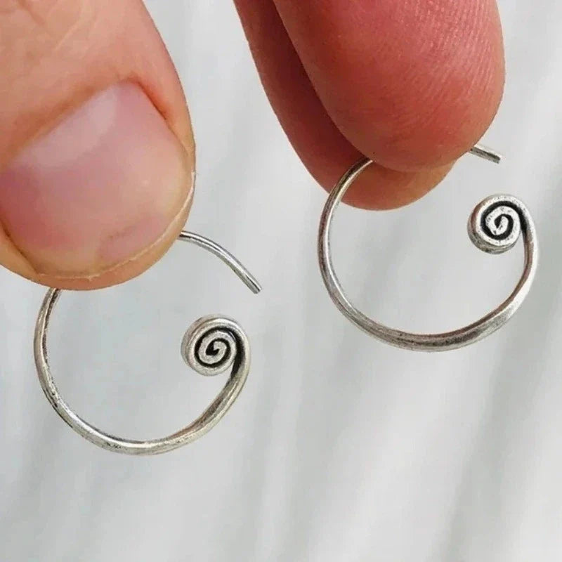 Romantic Silver Earring for Special Moments