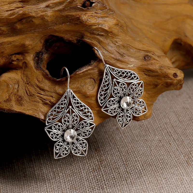 Romantic Silver Earring for Special Moments