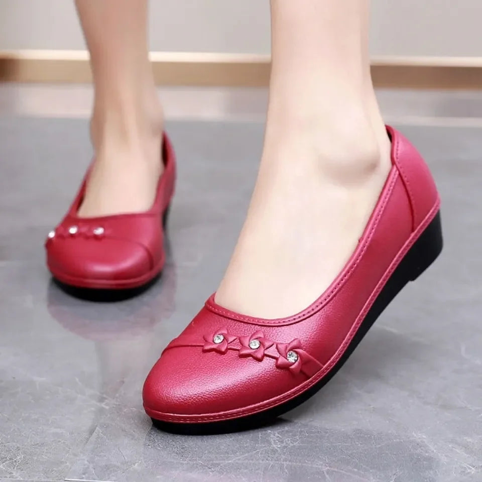 Durable and Supportive Orthopedic Loafers