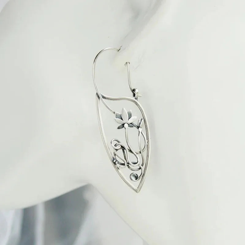 Beautiful Silver Earring with Unique Style