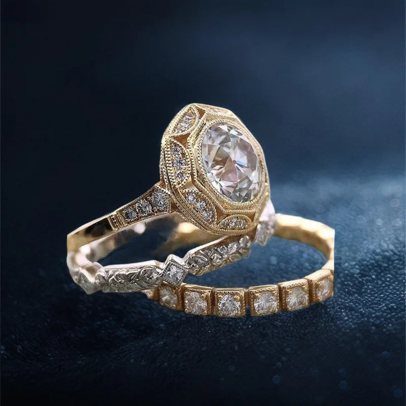 Beautiful Gold Set with Unique Style