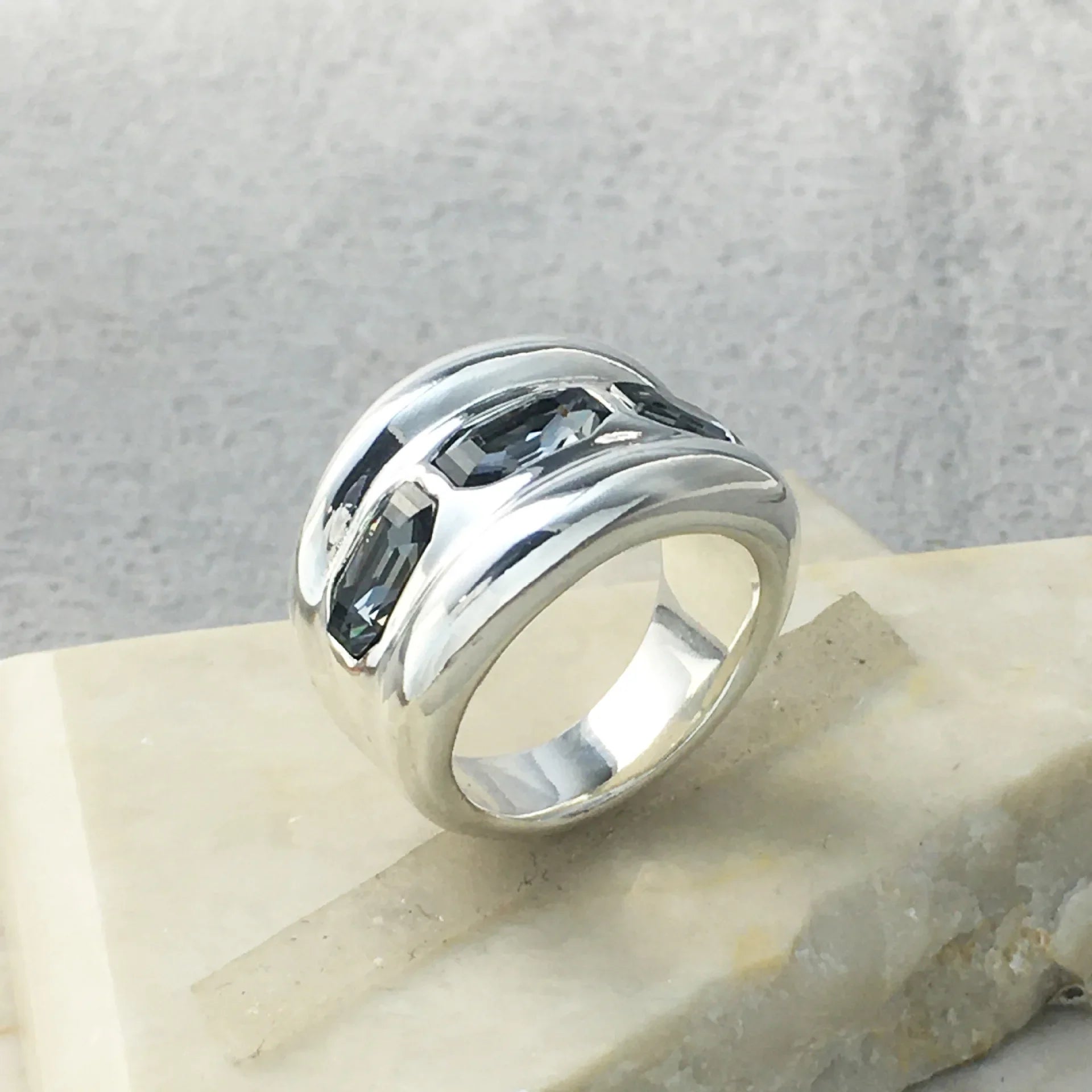Stunning Gold Ring for Daily Wear