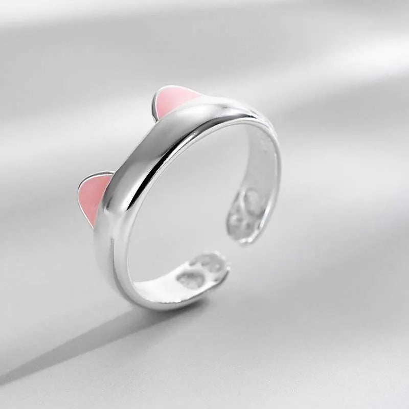 Charming Silver Ring for Any Occasion