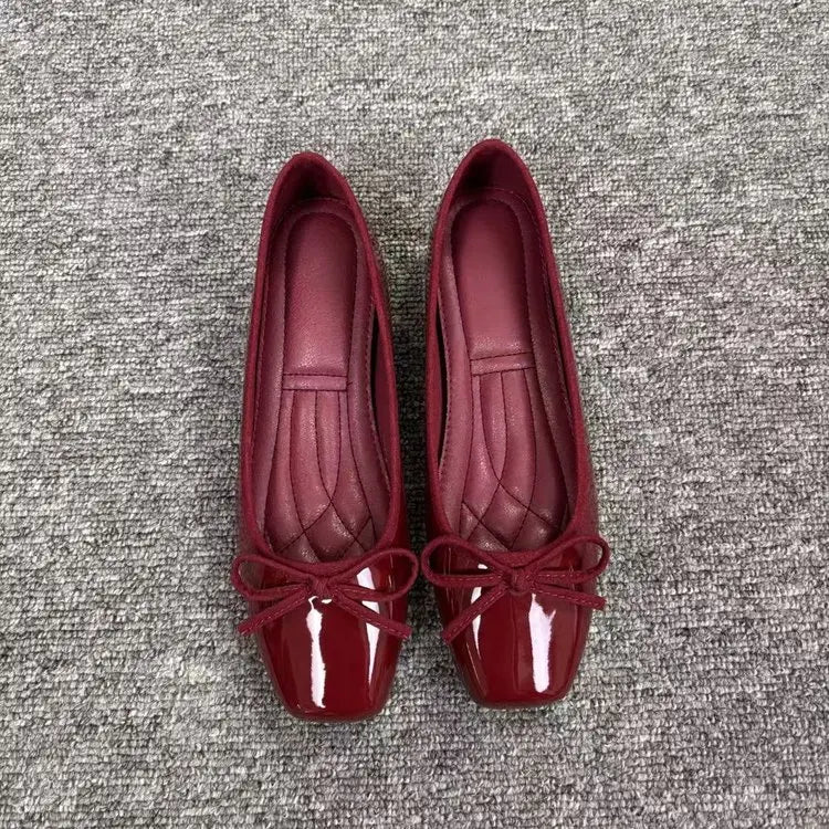 Fashionable and Supportive Orthopedic Flats