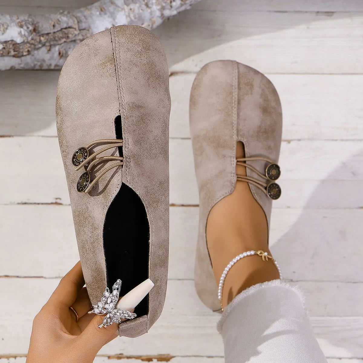 Comfortable and Fashionable Orthopedic Sneakers