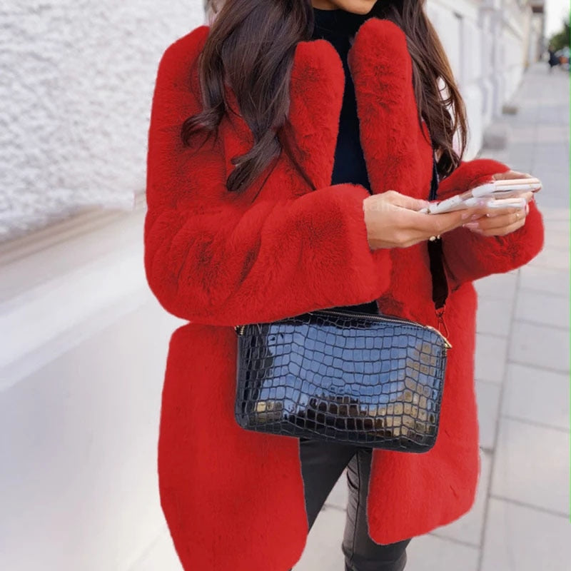 JO | Luxurious fur coat for women