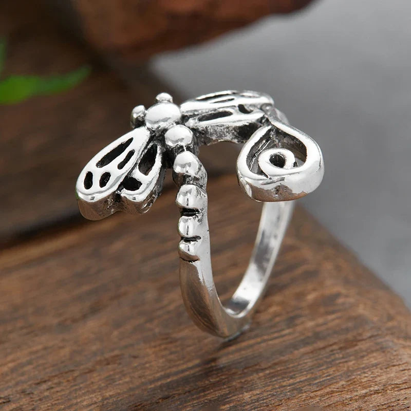 Elegant Silver Ring for Every Occasion