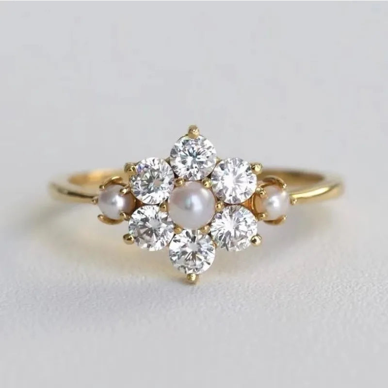 Charming Gold Ring for Any Occasion