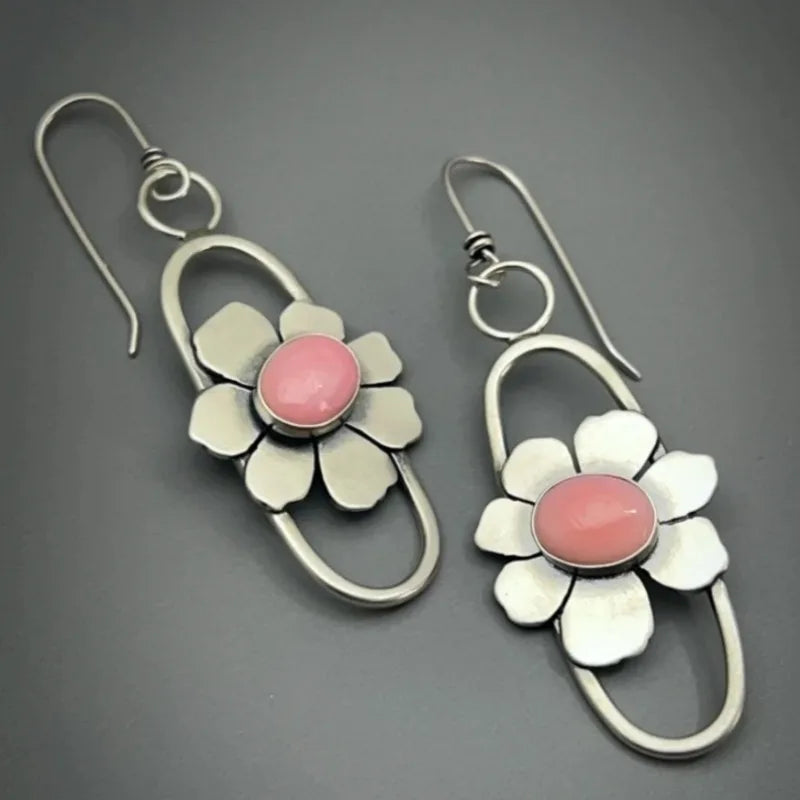 Romantic Silver Earring for Special Moments
