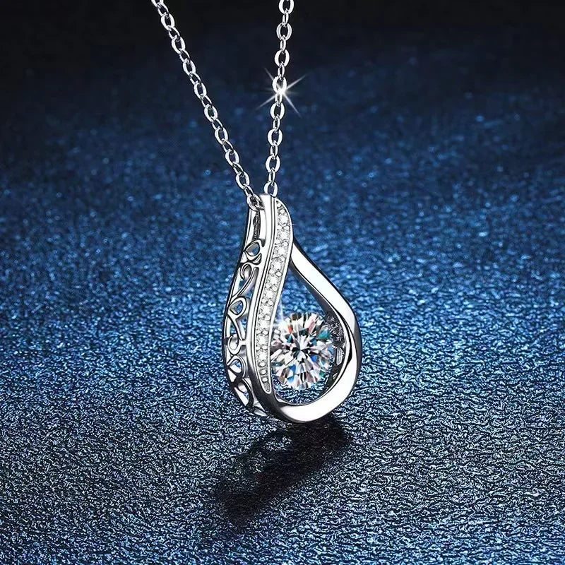 Charming Silver Necklace for Any Occasion