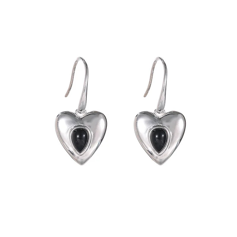 Charming Silver Earring for Any Occasion