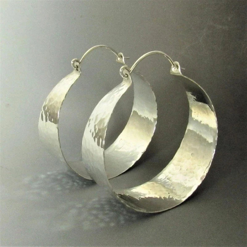 Beautiful Silver Earring with Unique Style