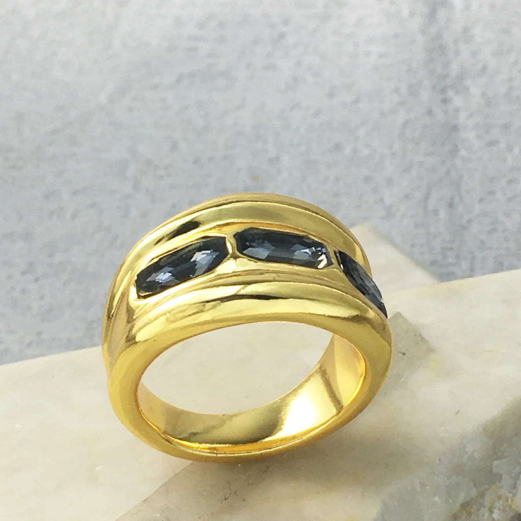 Stunning Gold Ring for Daily Wear