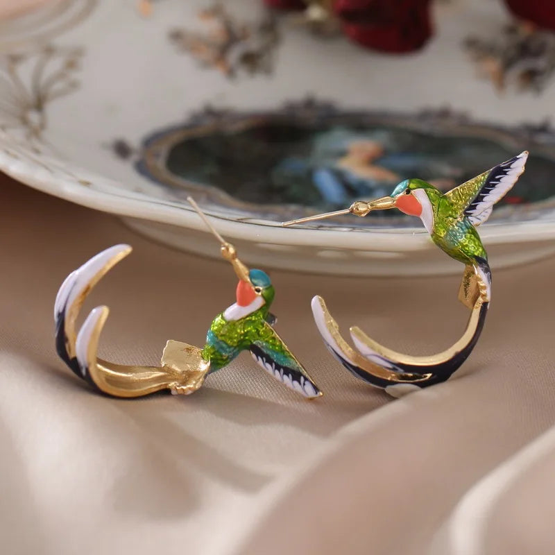 Charming Earring for Any Occasion