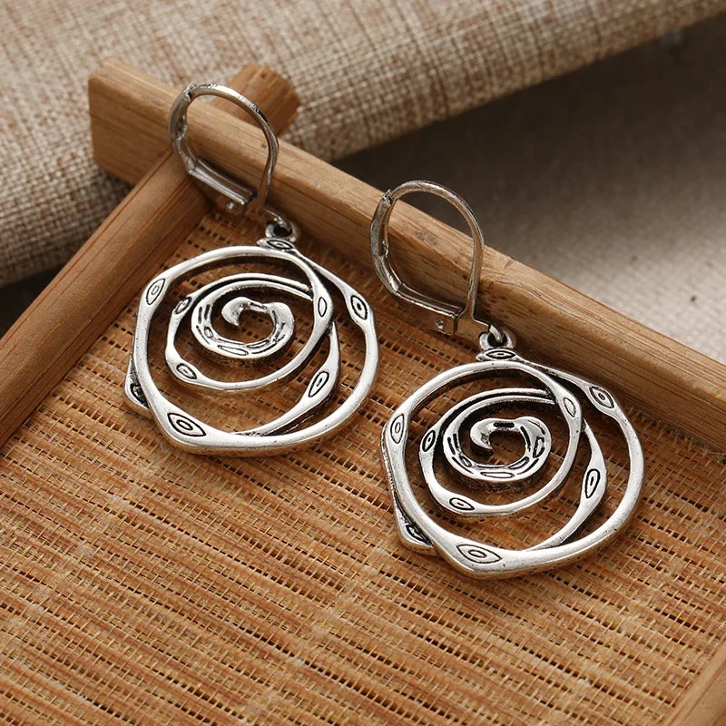 Vintage Handmade Silver Earring