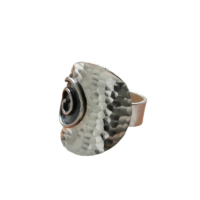 Charming Silver Ring for Any Occasion