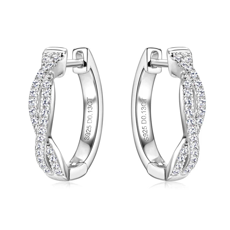 Charming Gold Earring for Any Occasion