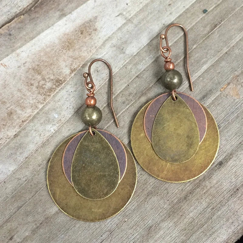 Elegant Gold Earring for Every Occasion