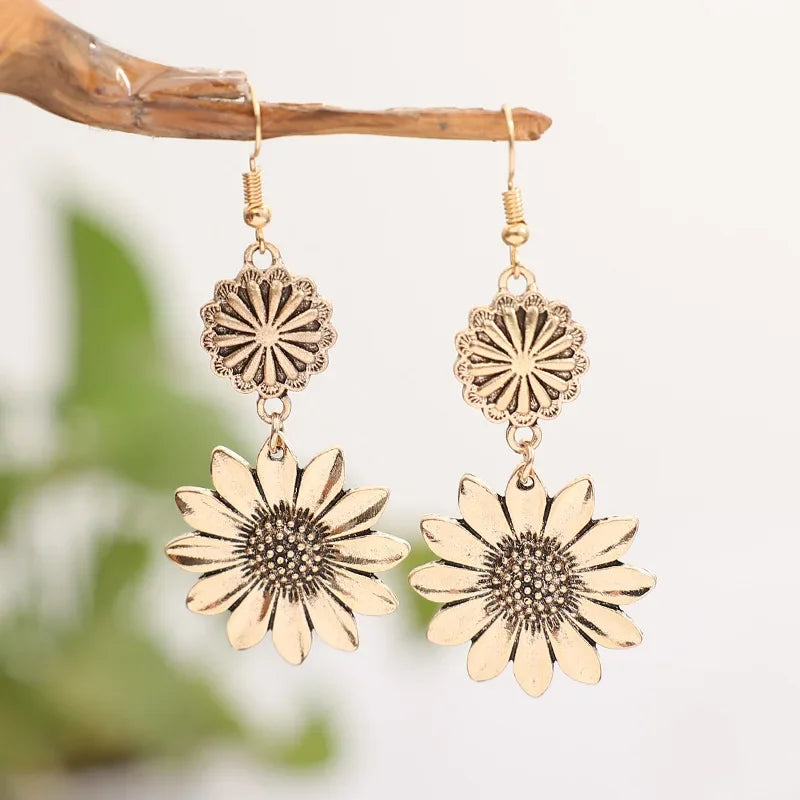 Delicate Artisan Gold Earring