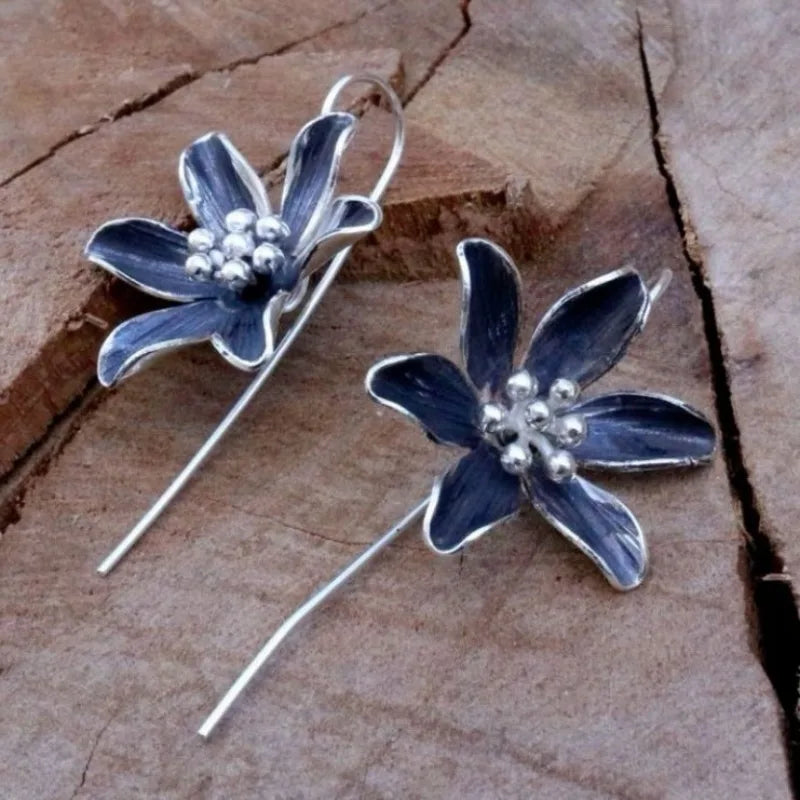 Vintage Handmade Silver Earring