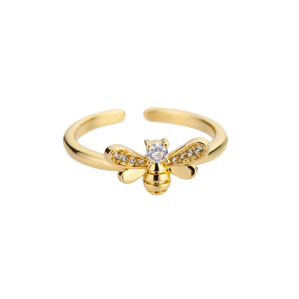 Charming Gold Ring for Any Occasion