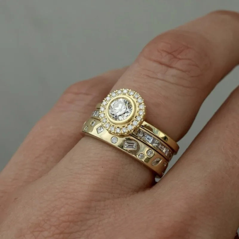 Beautiful Gold Set with Unique Style