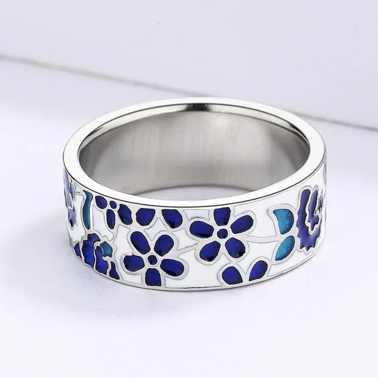 Beautiful Silver Ring with Unique Style