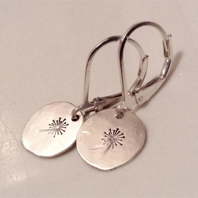 Elegant Silver Earring for Every Occasion