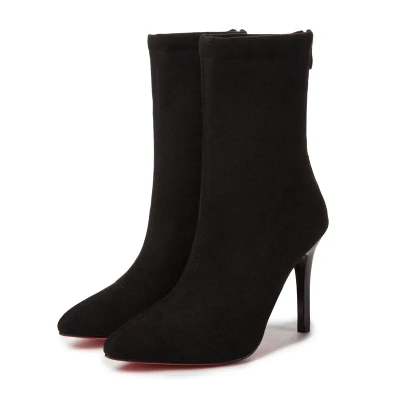 Tailored and Comfortable Orthopedic Heels