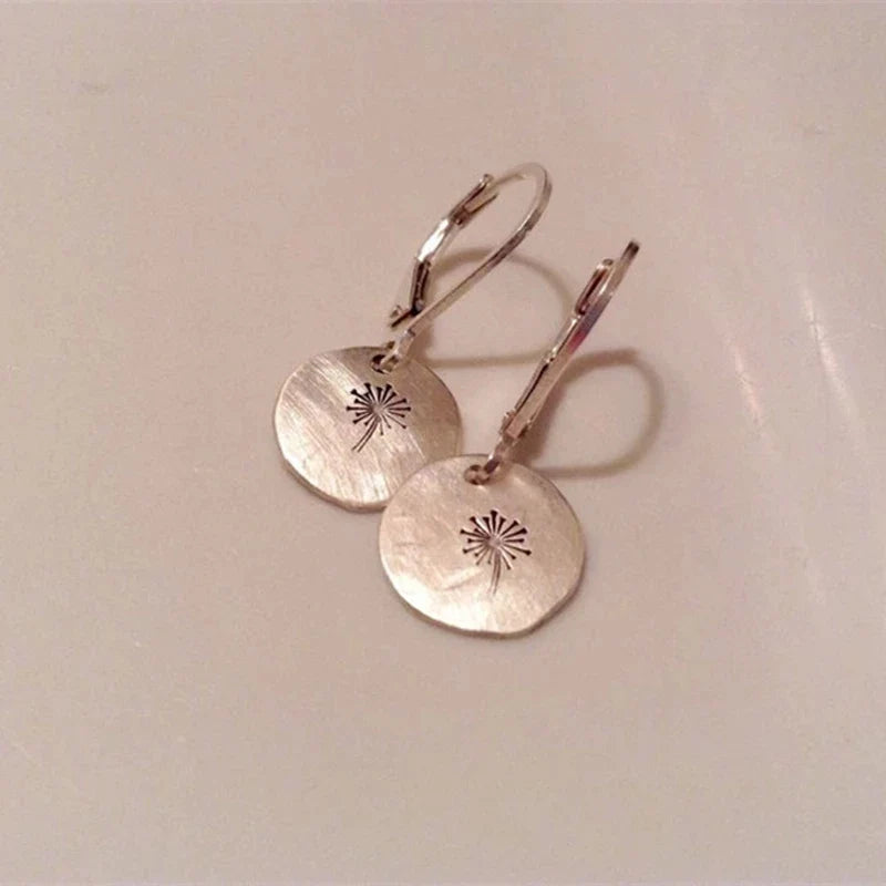 Elegant Silver Earring for Every Occasion
