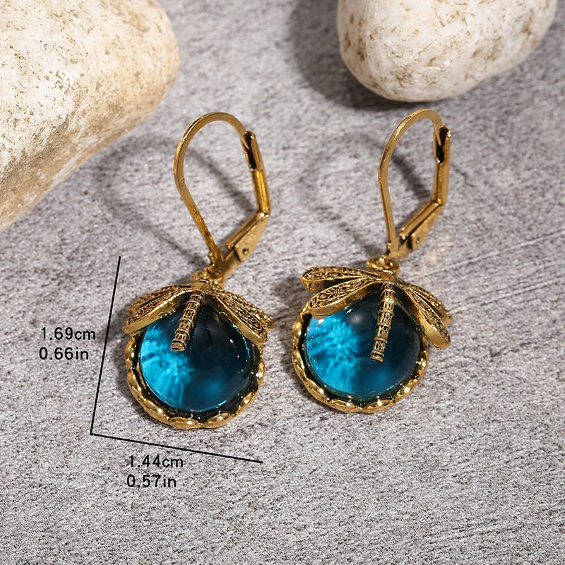 Beautiful Gold Earring with Unique Style
