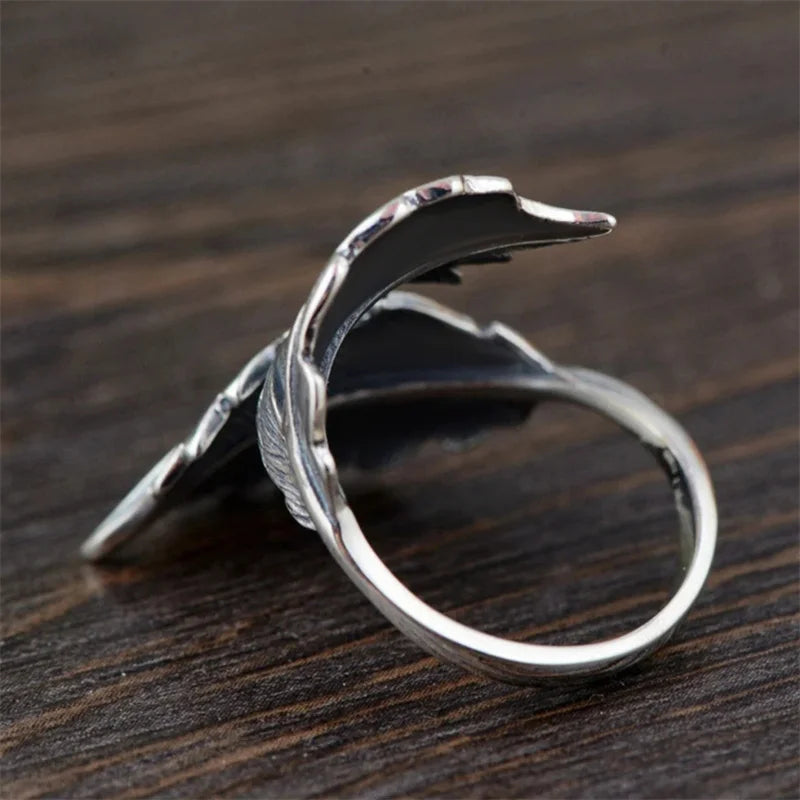 Classic Silver Ring with Timeless Appeal