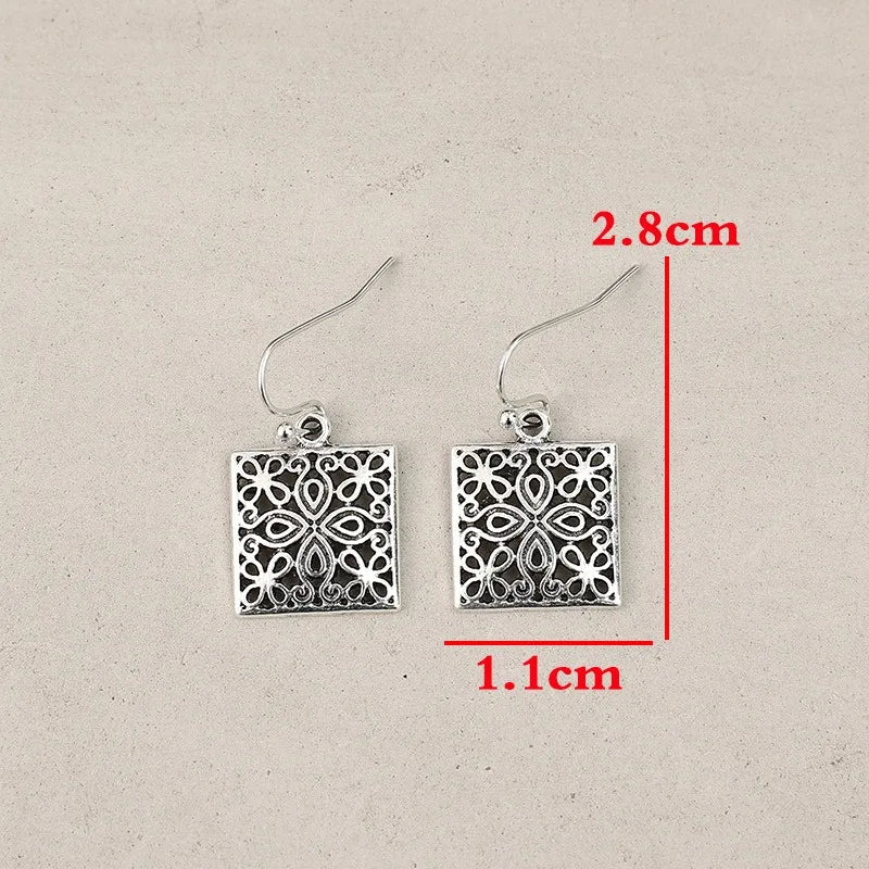 Charming Silver Earring for Any Occasion