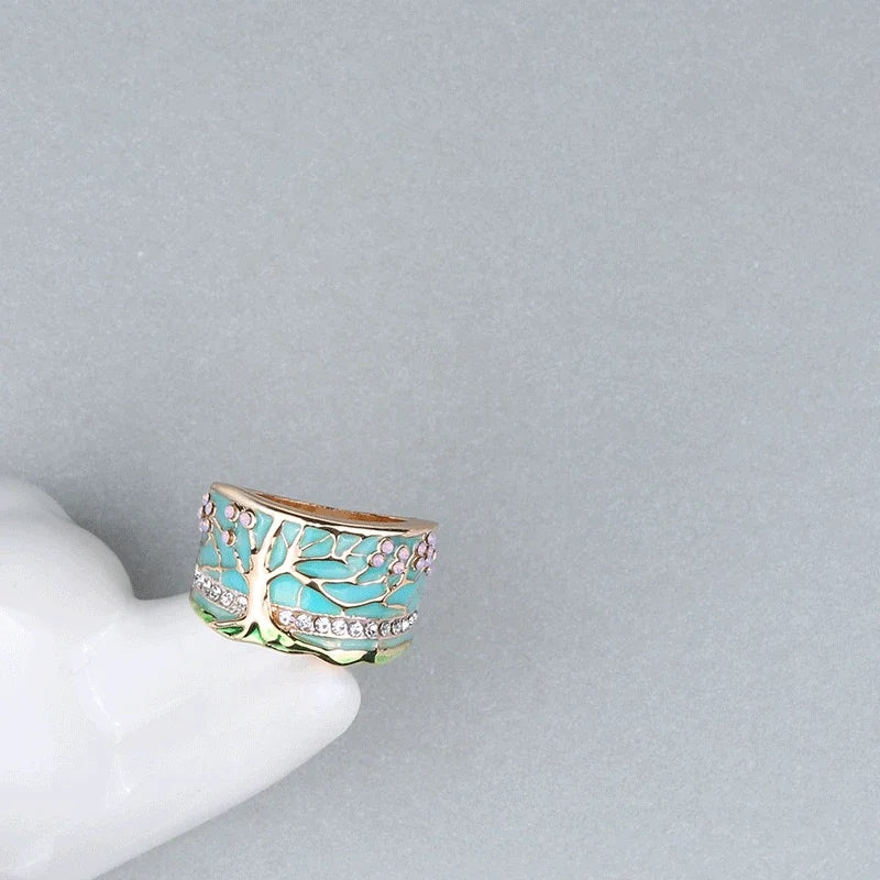 Charming Ring for Any Occasion