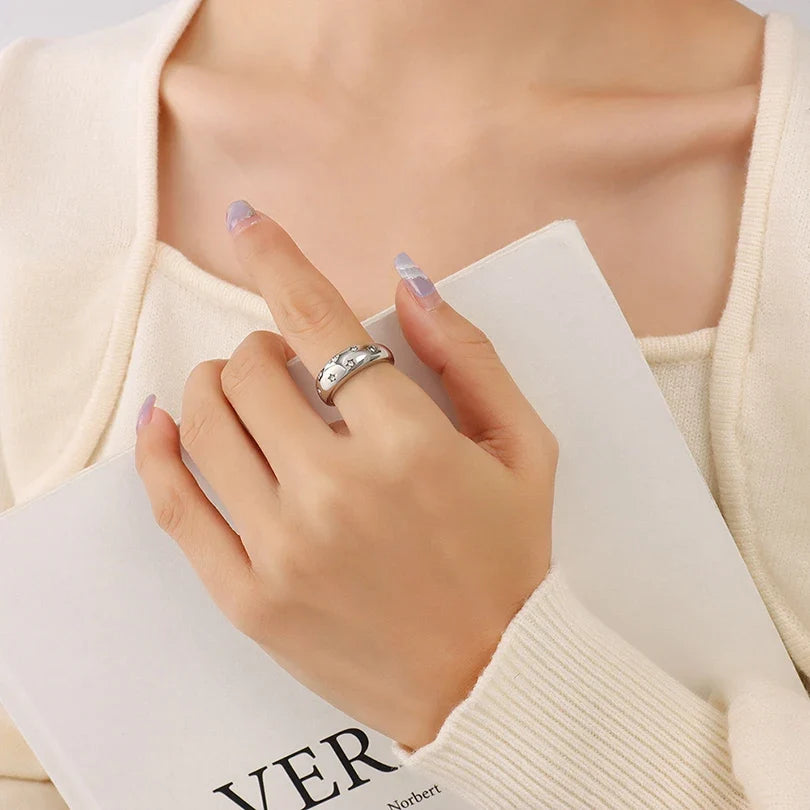 Charming Gold Ring for Any Occasion
