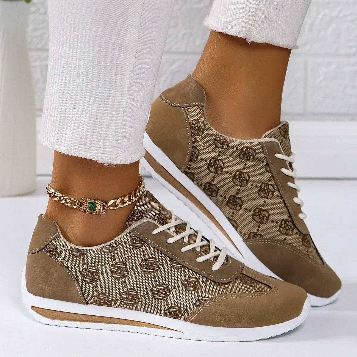 Comfortable and Fashionable Orthopedic Sneakers
