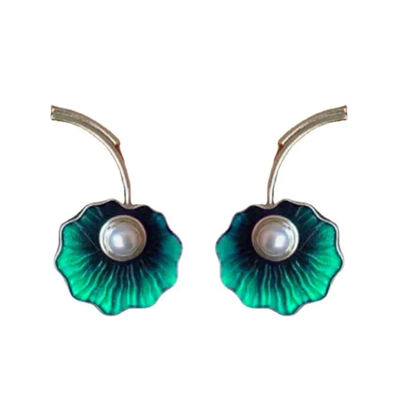 Classic Silver Earring with Timeless Appeal